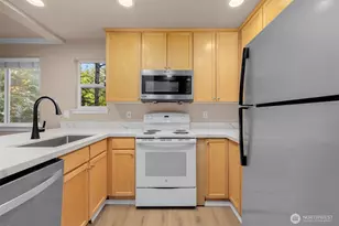 17917 80th Ave NE, Kenmore, WA 98028 - Photo 5