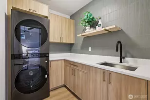 3714 Bagley Ave N, Seattle, WA 98103 - Photo 15