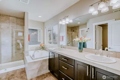 4764 244th Ct SE, Sammamish, WA 98029 - Photo 13