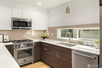 2455 Wickstrom Place SW, Seattle, WA 98116 - Photo 13