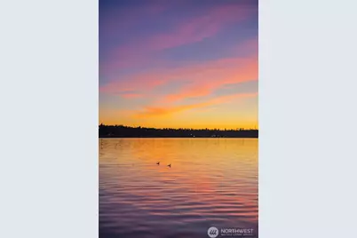 8025 W Mercer Way, Mercer Island, WA 98040 - Photo 15