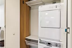 2111 E John St, Seattle, WA 98112 - Photo 11