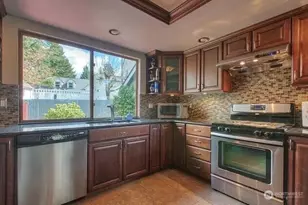 9502 S 200th St, Kent, WA 98031 - Photo 7