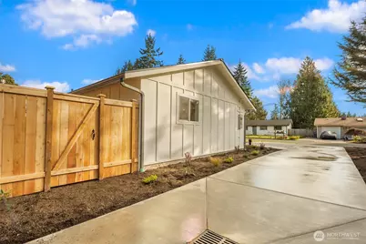 8708 NE 140th Street #A, Kirkland, WA 98034 - Photo 25