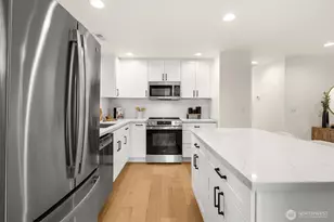 8708 NE 140th St, Kirkland, WA 98034 - Photo 7