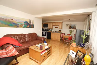 2071 Gilman Drive W, Seattle, WA 98119 - Photo 7