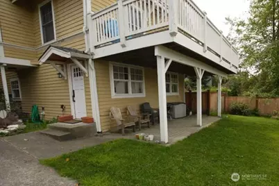 2071 Gilman Drive W, Seattle, WA 98119 - Photo 5