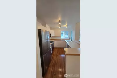 21907 42nd Avenue S #203, Kent, WA 98032 - Photo 5