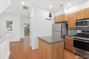 63 Cougar Ridge Rd NW, Issaquah, WA 98027 - Photo 9