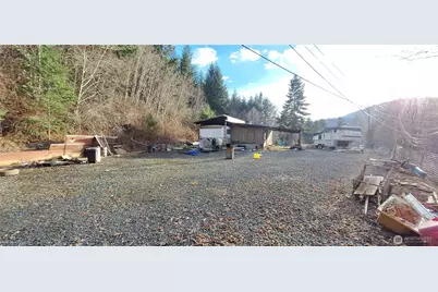 1586 King Road, Winlock, WA 98596 - Photo 3