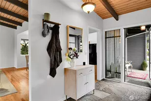 5828 129th Ave SE, Bellevue, WA 98006 - Photo 3