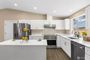 3323 240th Ct E, Spanaway, WA 98387 - Photo 7