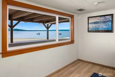 212 S 219th Street, Normandy Park, WA 98198 - Photo 17