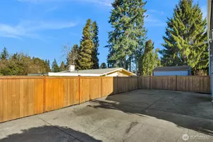 24231 78th Pl W, Edmonds, WA 98026 - Photo 35