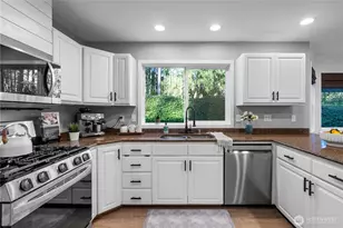 5951 NW Newberry Hill Rd, Silverdale, WA 98383 - Photo 9