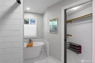 5951 NW Newberry Hill Rd, Silverdale, WA 98383 - Photo 21