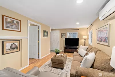 112 Barbara Lane, Everett, WA 98203 - Photo 5