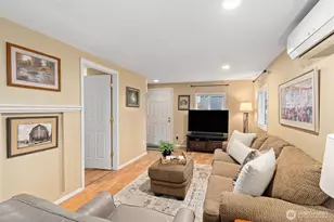 112 Barbara Ln, Everett, WA 98203 - Photo 5