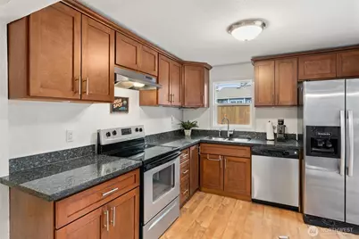 112 Barbara Lane, Everett, WA 98203 - Photo 9