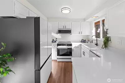 2510 90th Street E, Tacoma, WA 98445 - Photo 9