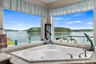 2406 Island Drive NW, Olympia, WA 98502 - Photo 29