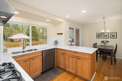 3922 229th Place SE, Sammamish, WA 98075 - Photo 11