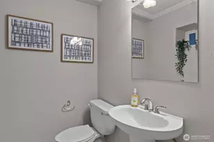 1147 Federal Ave E, Seattle, WA 98102 - Photo 31