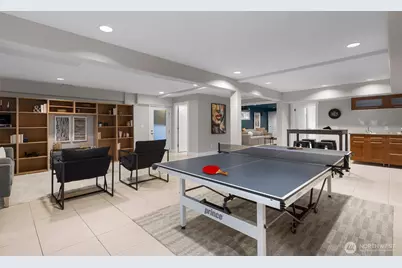 1147 Federal Avenue E, Seattle, WA 98102 - Photo 27