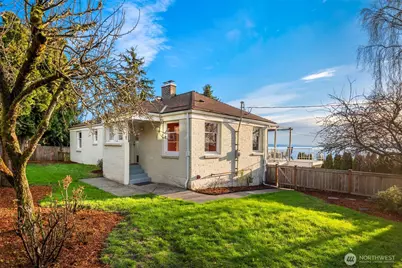 12230 Marine View Drive SW, Burien, WA 98146 - Photo 29