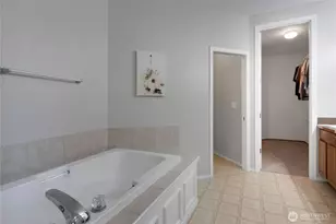 17915 25th Ave E, Tacoma, WA 98445 - Photo 13