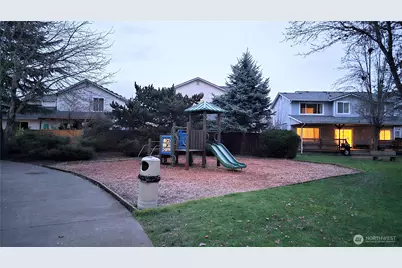17915 25th Ave E, Tacoma, WA 98445 - Photo 25
