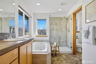 7706 NE 199th St, Kenmore, WA 98028 - Photo 23