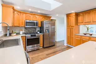 12418 SE 251st Pl, Kent, WA 98030 - Photo 11