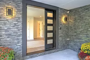 4527 W Raye St, Seattle, WA 98199 - Photo 7