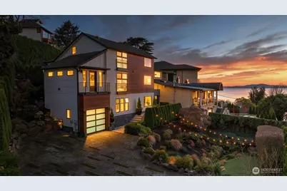 4527 W Raye Street, Seattle, WA 98199 - Photo 1