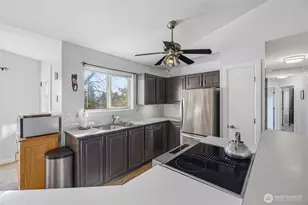 2071 Cherry St, Ferndale, WA 98248 - Photo 5