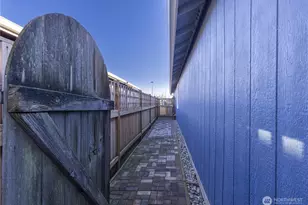 4311 150th St NE, Marysville, WA 98271 - Photo 17