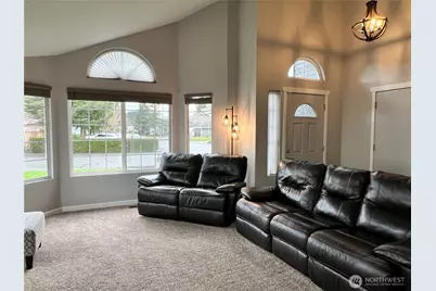 901 Bathke Avenue, Enumclaw, WA 98022 - Photo 7