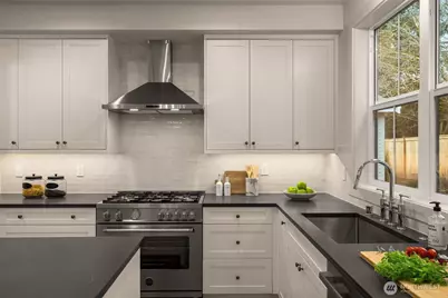 10618 NE 54th Lane, Kirkland, WA 98033 - Photo 17