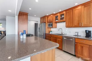 510 S State St, Bellingham, WA 98225 - Photo 11