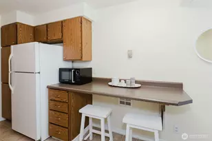 1775 W Sunn Fjord Ln, Bremerton, WA 98312 - Photo 5