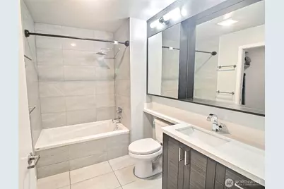 1760 NW 56th Street #305, Seattle, WA 98107 - Photo 9