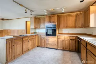 545 N 12th St, Elma, WA 98541 - Photo 3