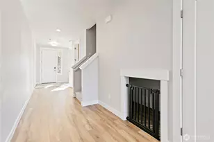 1698 SW 344th Pl, Federal Way, WA 98023 - Photo 5