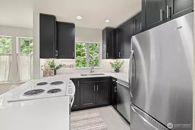 2540 118th Avenue SE #202, Bellevue, WA 98005 - Photo 9