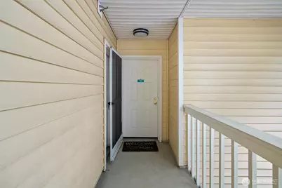 2540 118th Avenue SE #202, Bellevue, WA 98005 - Photo 3