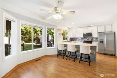 9415 137th Street E, Puyallup, WA 98373 - Photo 9