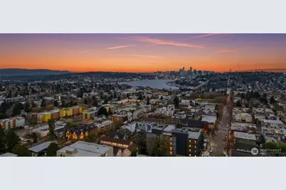 728 N 43rd Street, Seattle, WA 98103 - Photo 23