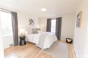 6012 40th Ave NE, Seattle, WA 98115 - Photo 9