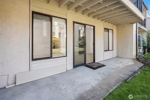 12424 NE 145th St, Kirkland, WA 98034 - Photo 31